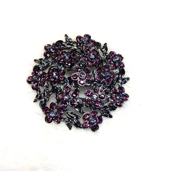 Vintage 90's Gunmetal and Plum/Deep Purple Floral Circle Brooche - Picture 8 of 9